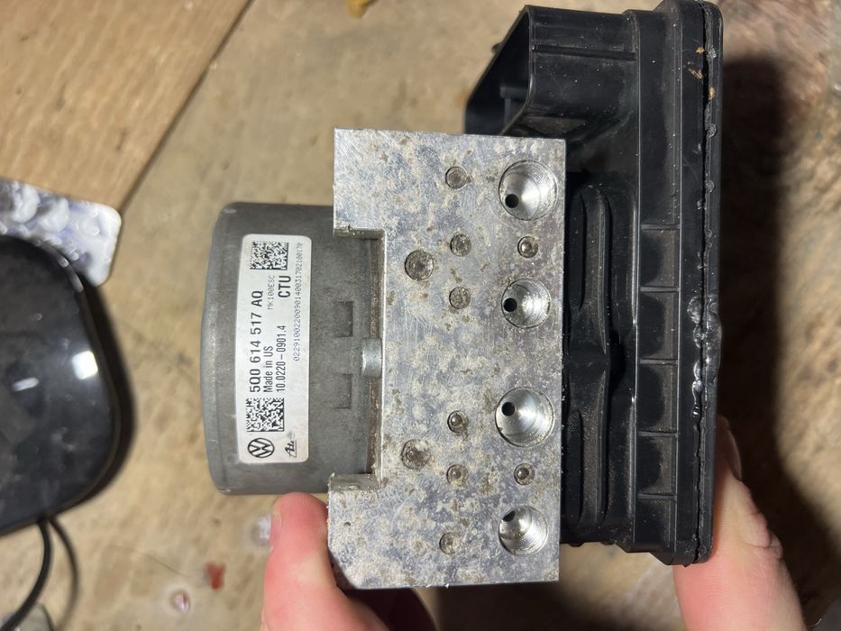 Блок абс шкода октавія а7 1.6tdi