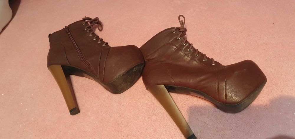Botas tamanho 38