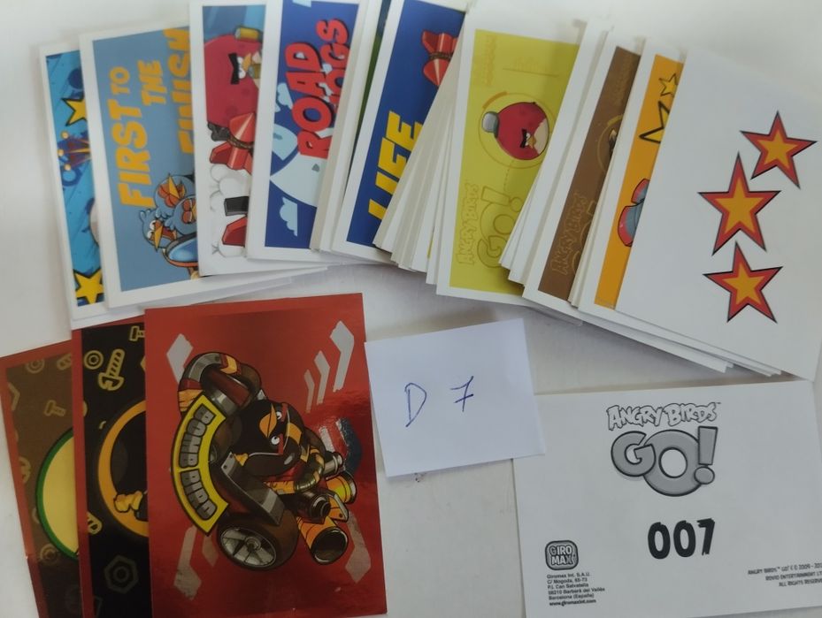 (D1) Cromos de 8 coleções