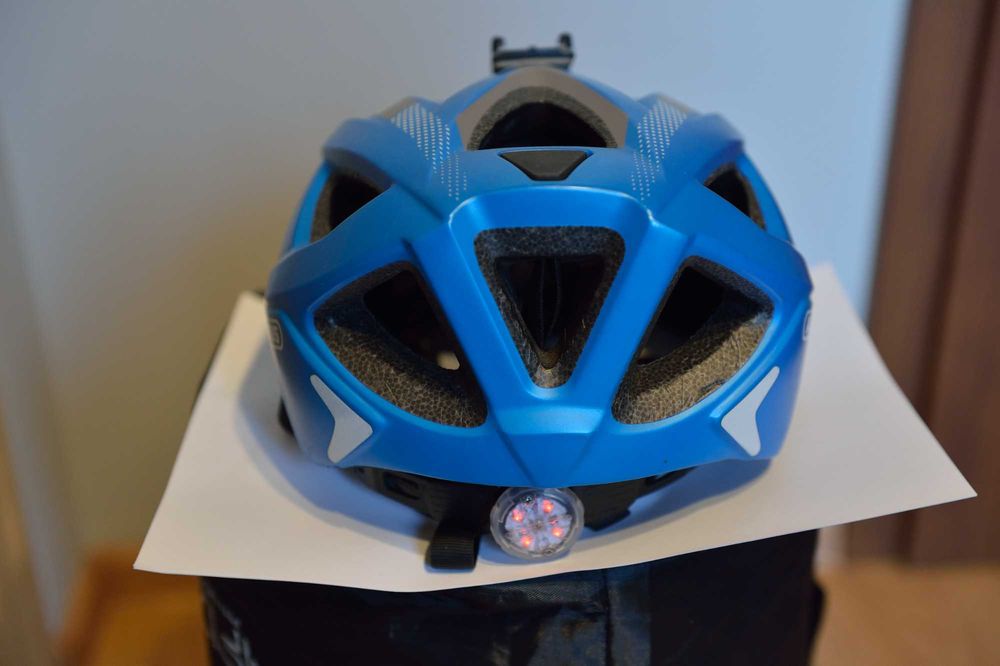 Kask rowerowy ABUS L (58–62 cm) z lampką LED