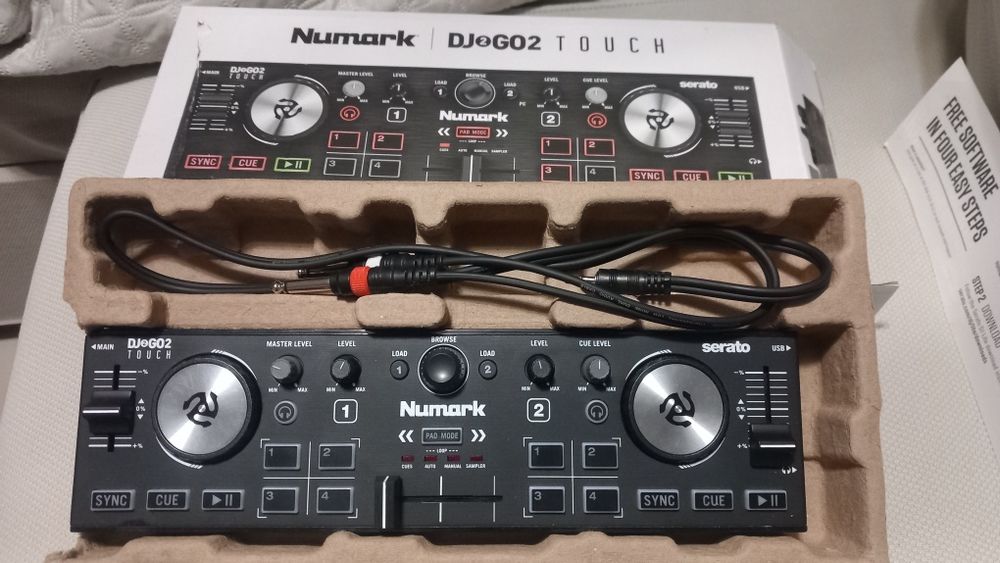 Controlador Dj Numark Dj2go2 touch