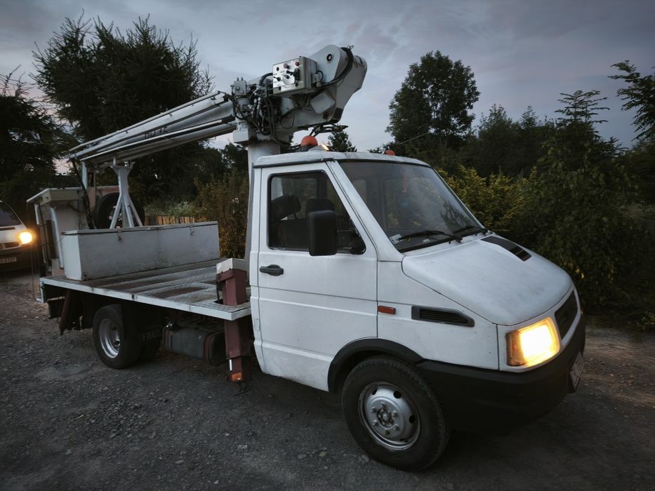 Podnośnik koszowy, zwyżka Iveco unic