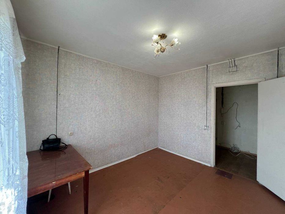 Продаж 2 кімн м-н. Сонячний 55, мпо, мпт, електрика, балкон.