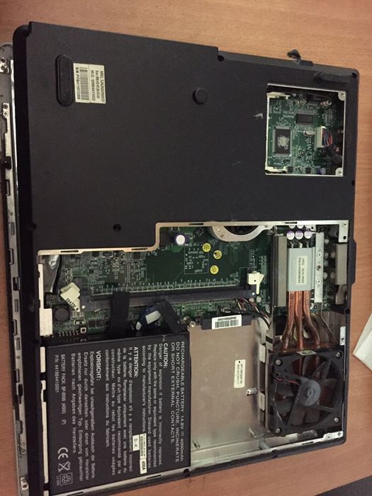 Portátil Airis Peças