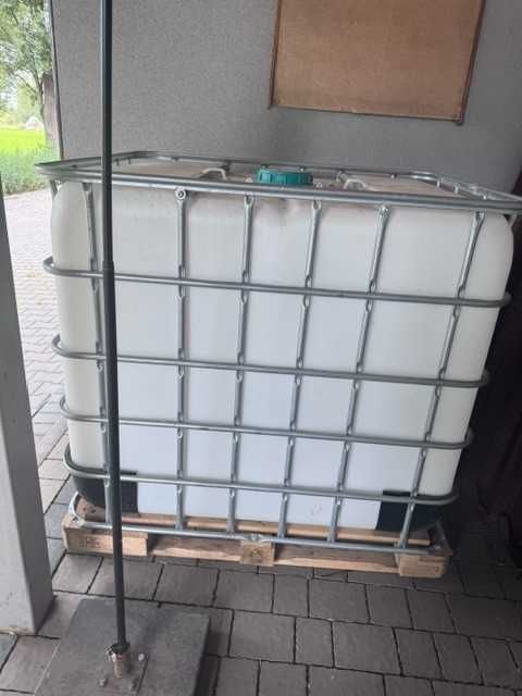 Mauzer na wodę 1000L