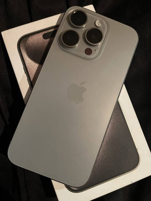 iPhone 15 pro 256gb