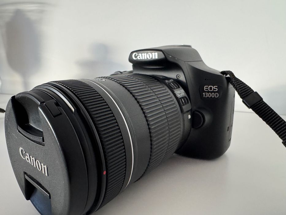 Canon 1300D lente 18-135 mm