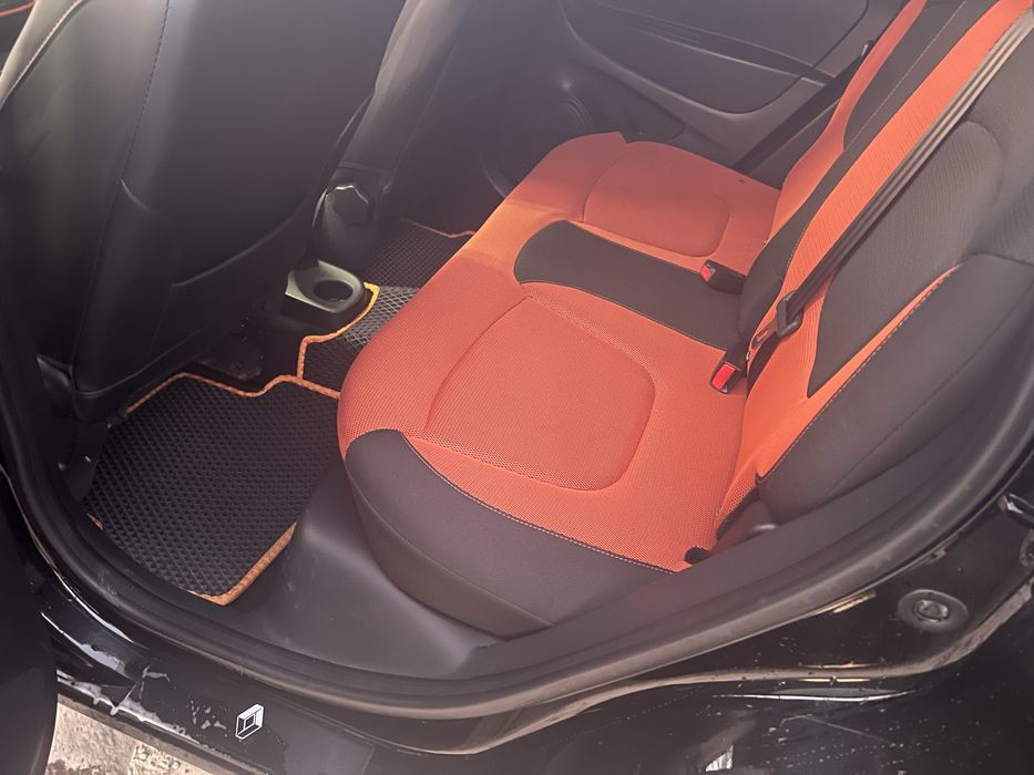 Продаж стильного та економного авто