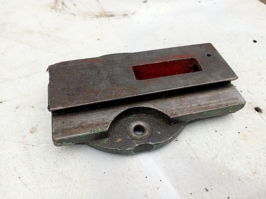 Подошва малойпродольной токарний станок ТВ4