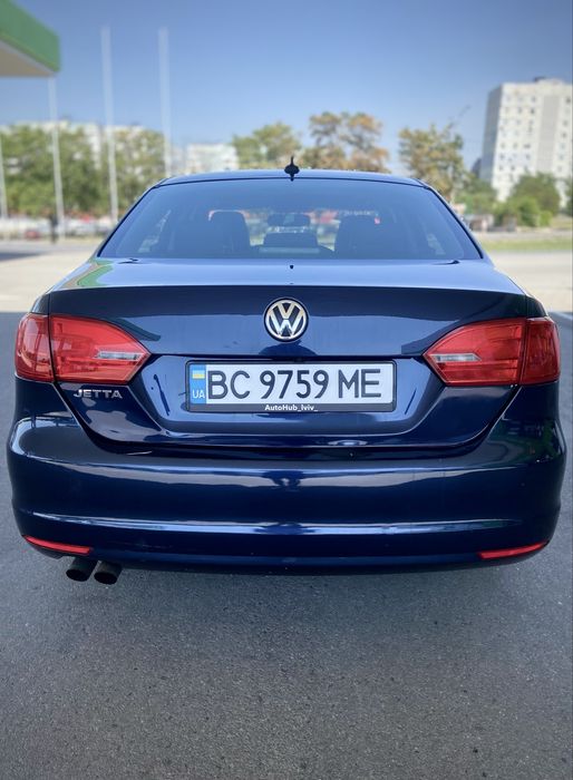 Volkswagen Jetta 1.8 турбо бензин
