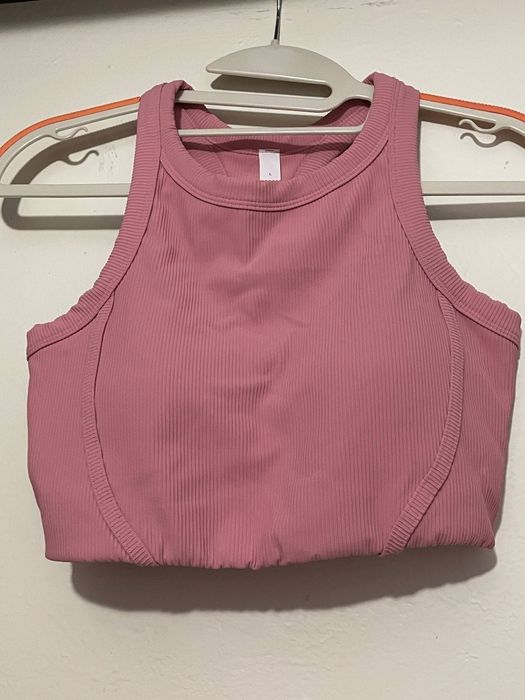 Спортивний безшовний бюстгальтер рожевий ребристий S  фітнес бра кроп