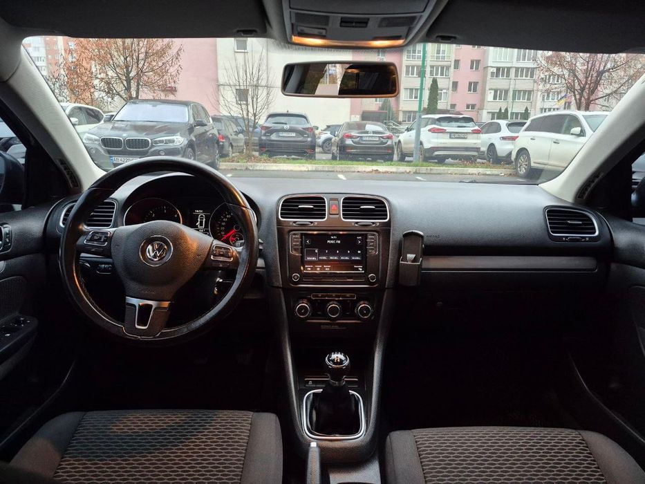 Продам автомобільVW golf 6 2010 рік