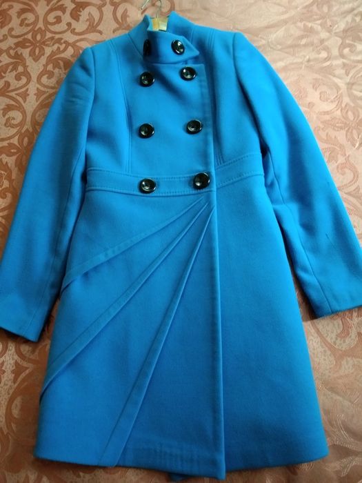 Продам женское пальто!