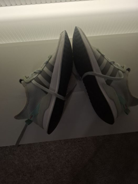 Sprzedam buty Adidas U_Path Run GZ2508 – rozmiar 42-43.