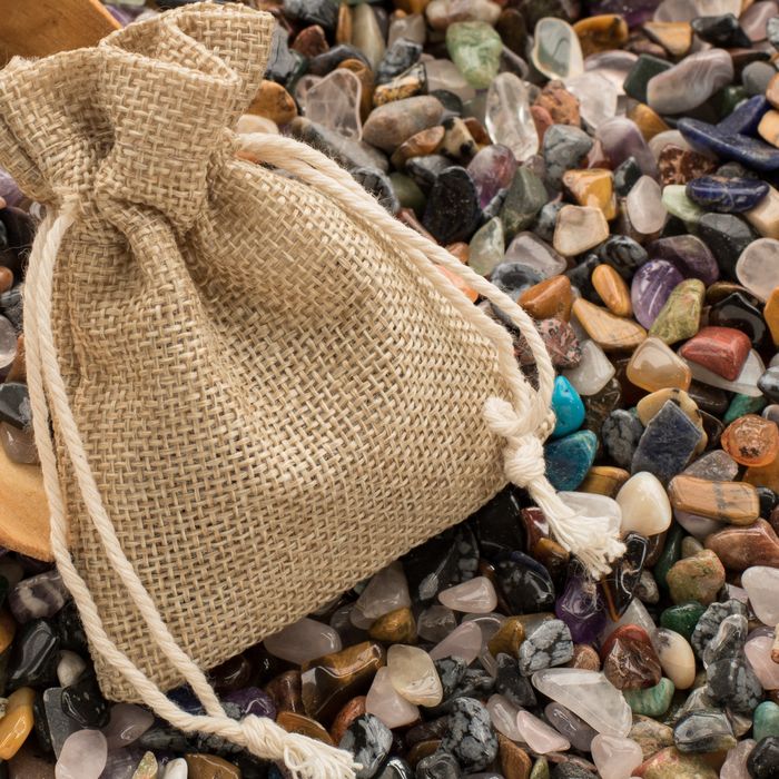 Мішечок з природними самоцвітами