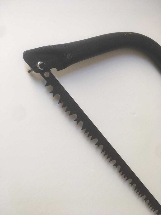 Serrota de Madeira Preto