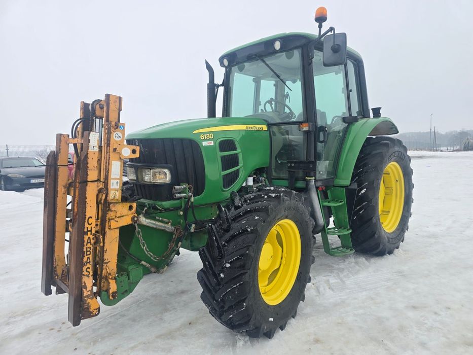 John Deere 6130