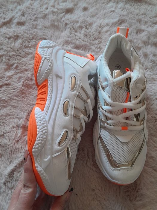 Buty adidasy wyższe na platformie 40 biały pomarańczowy