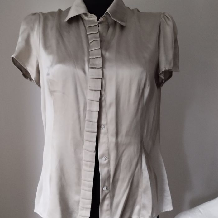 Jedwabna koszula luksusowej marki Monnari