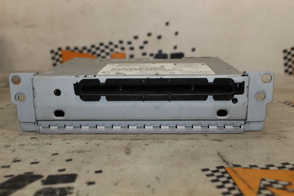 Rádio / auto-rádio BMW 1 (F20)