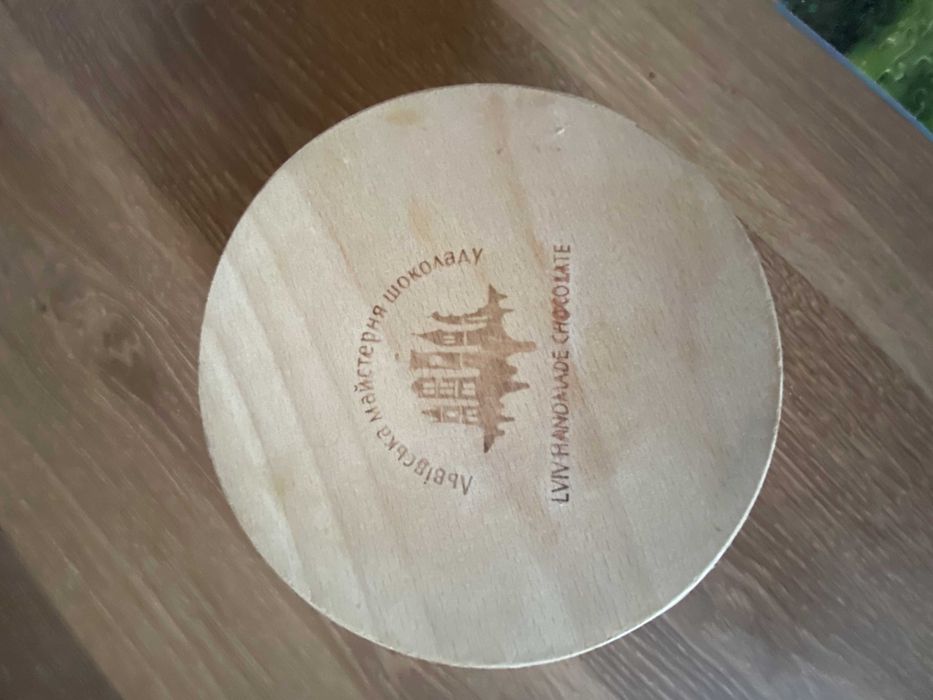 Коробка деревянная .