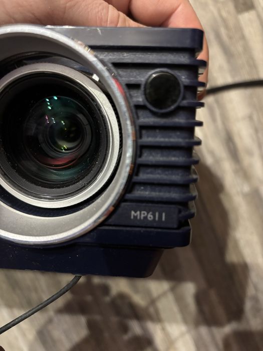 Projektor BENQ MP611