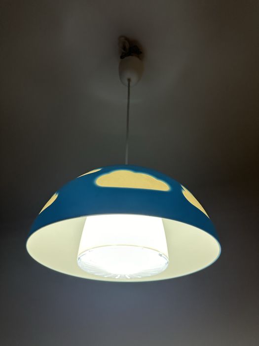 Candeeiros de criança ikea, teto e parede