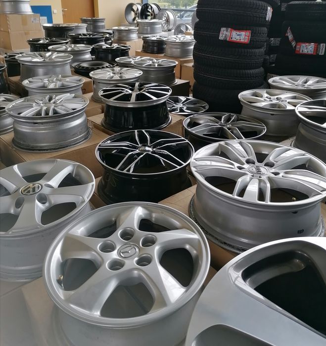 Czarne felgi aluminiowe Mercedes 17 cali 5x112