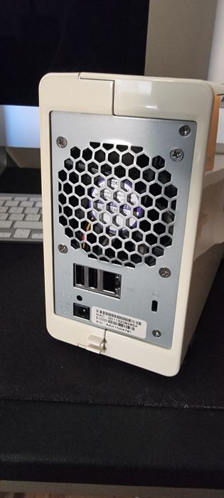 Synology NAS 211 - Network Attached Storage