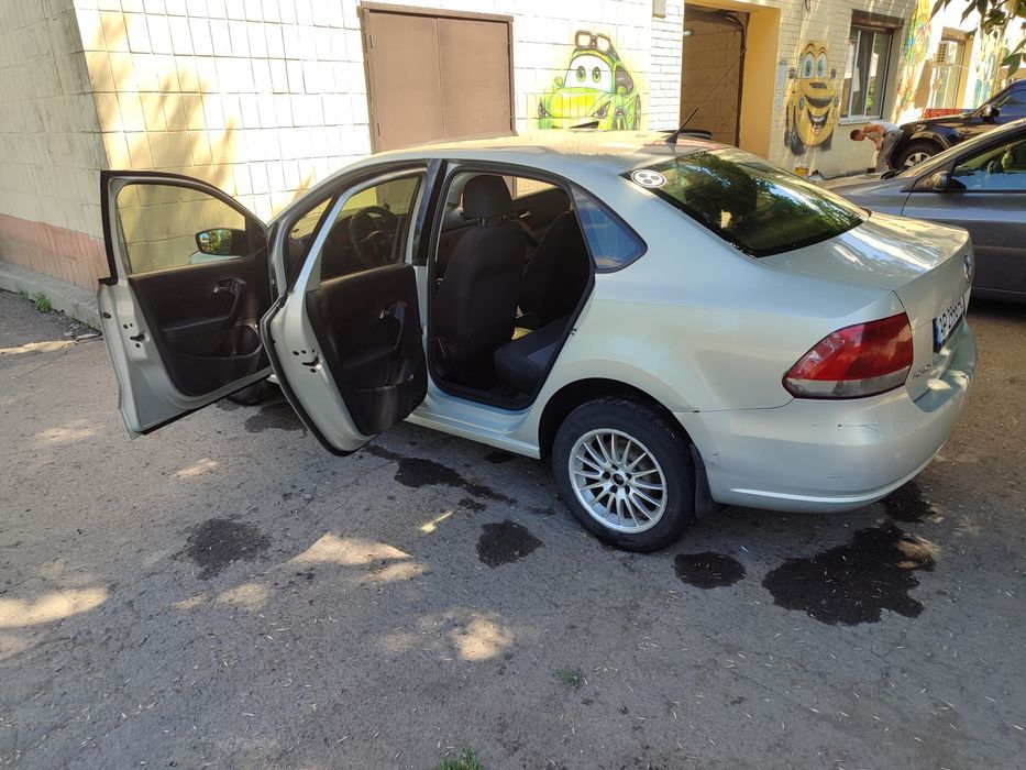 Polo sedan 2012 gas/benz ,без торгу , ціна до кінця міс