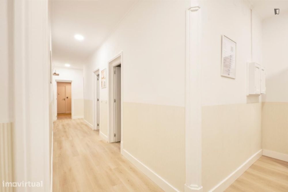 Quarto - localizado em Alameda Lisbon