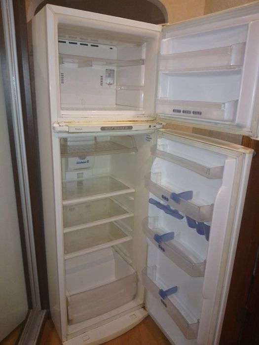 Продам холодильник