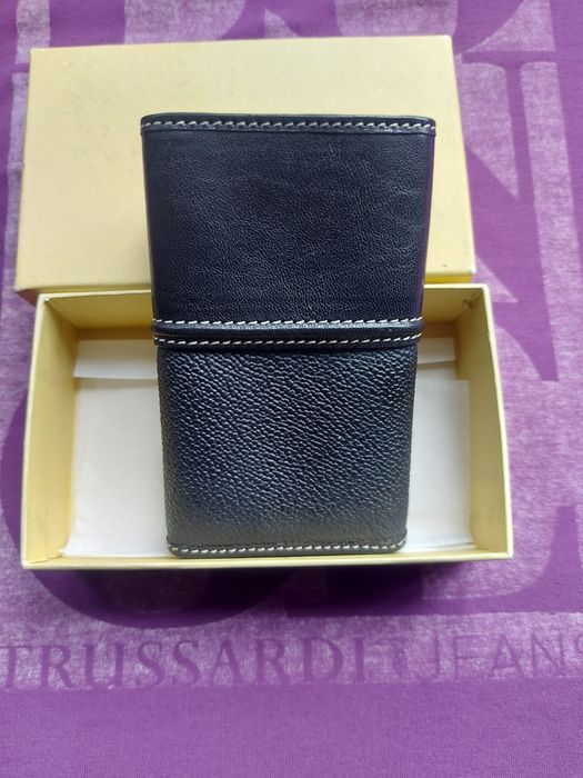 Ключница натуральная кожа  Trussardi.