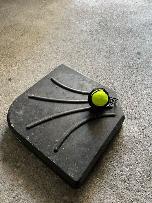 Boia de ténis com elástico para treino