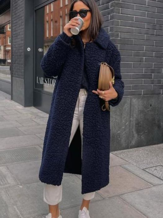 Тепла шубка від COS