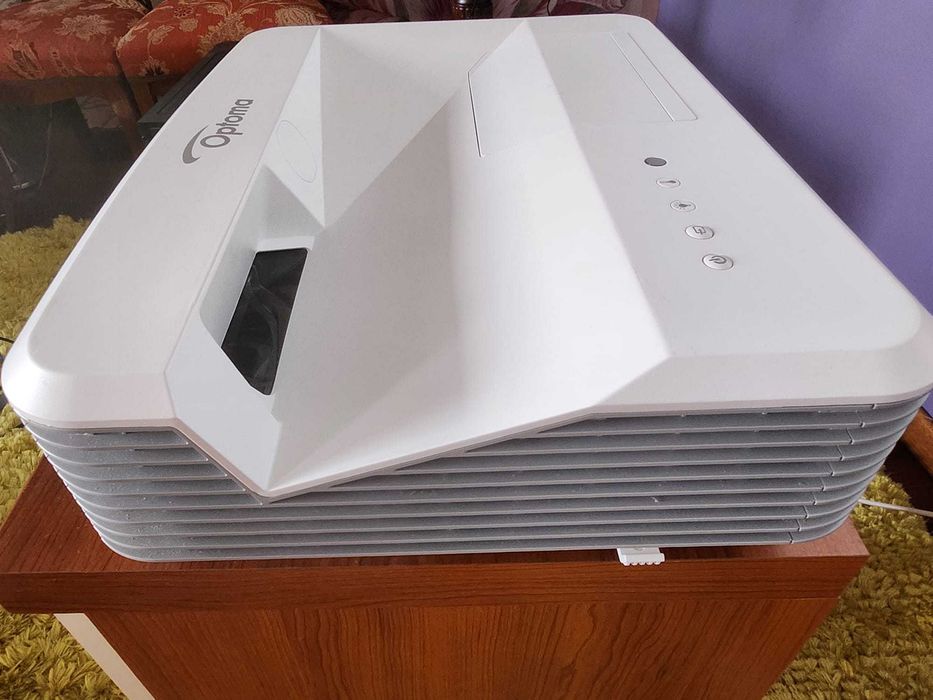Projektor Optoma EH320UST