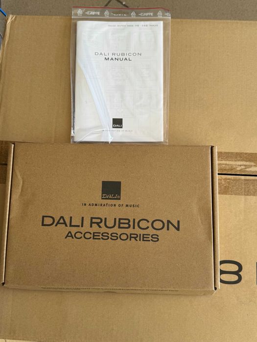 Colunas DALI Rubicon 8