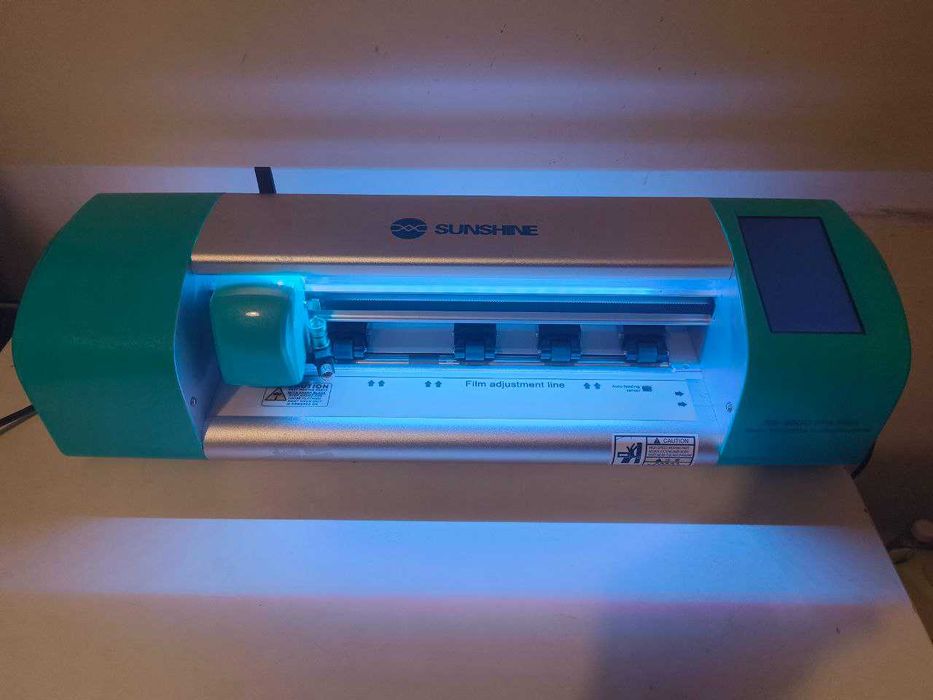 Ploter Sunshine SS-890C – Maszyna do Cięcia Folii Hydrożelowej