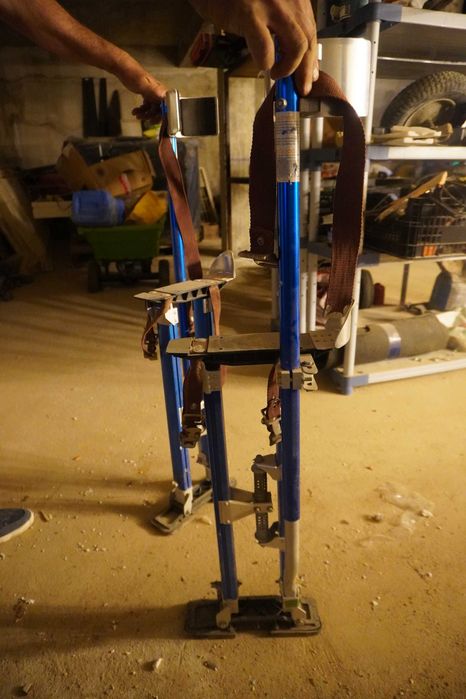 Andarilhos (pernas ajustáveis) para trabalhos em altura