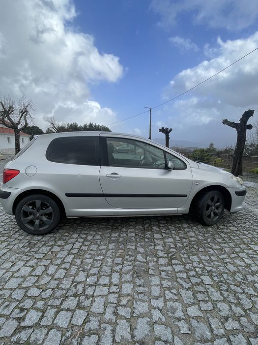 Pegeout 307 comercial
