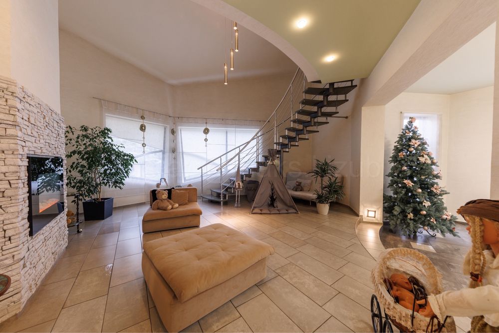 Продаж будинку з газом/Ужгород/380 м2/Без комісії