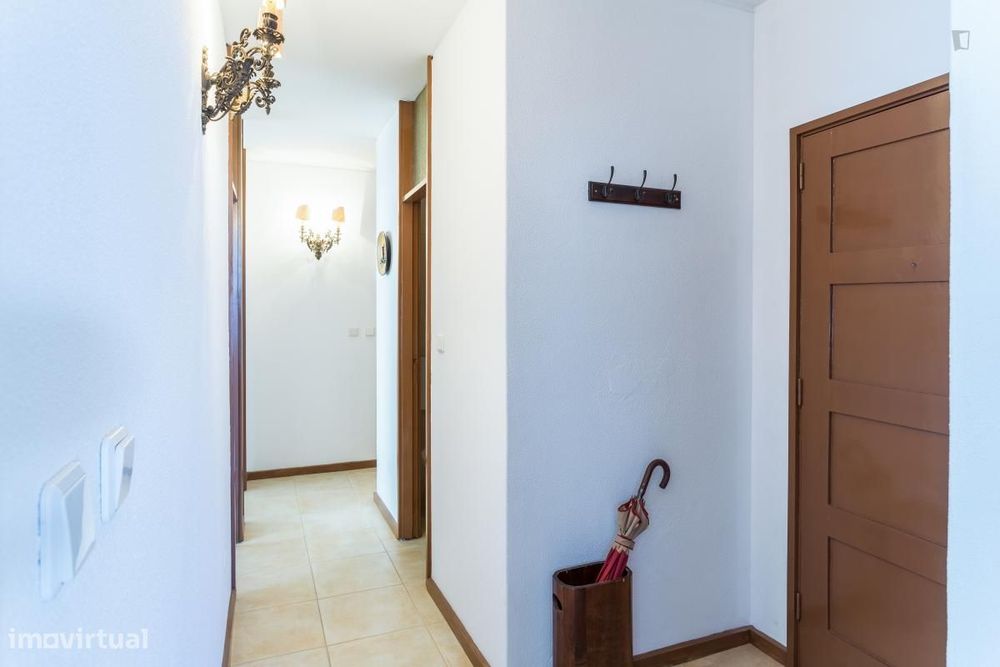 Quarto - localizado em Cedofeita Porto