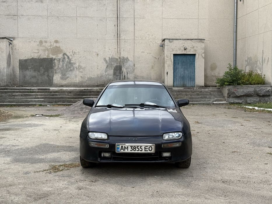 Mazda 323 1998рік