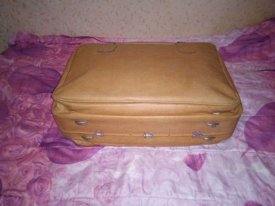 Чемодан СССР  портфель СССР