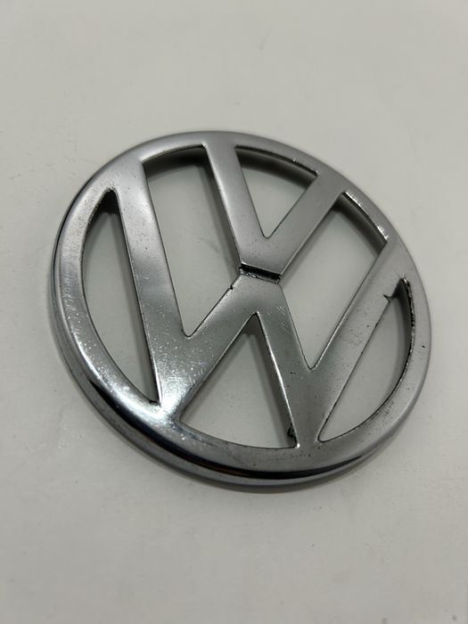 Emblemat znaczek chrom VW Golf T4 piękny!