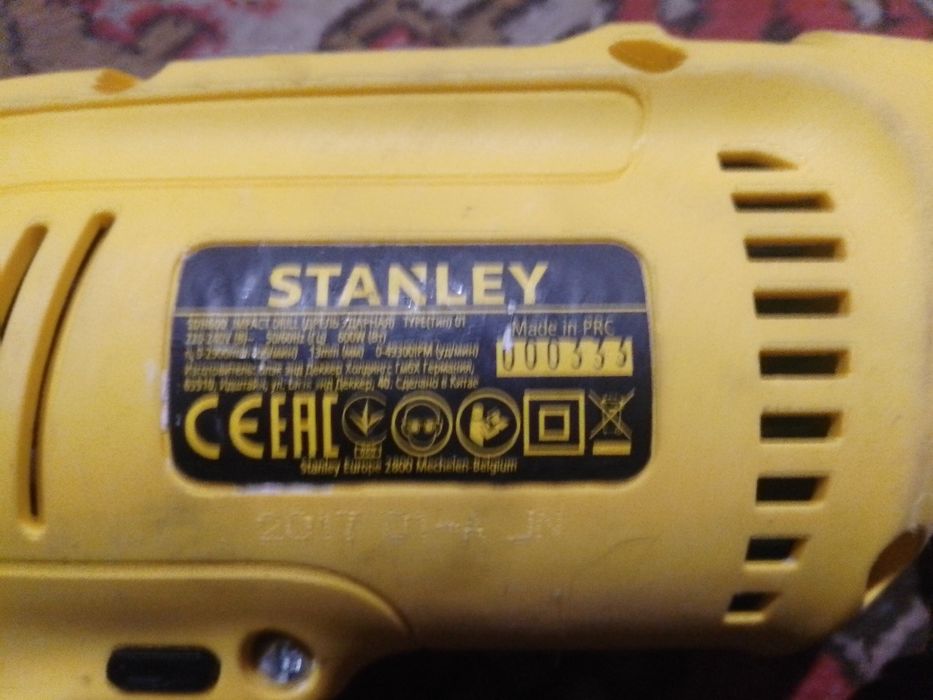 Дрель болгарка Stanley Black and Decker