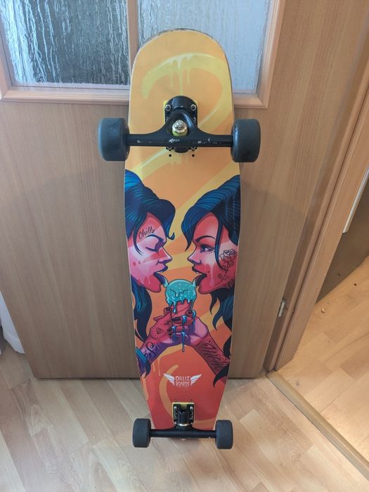 Ręcznie tworzony longboard