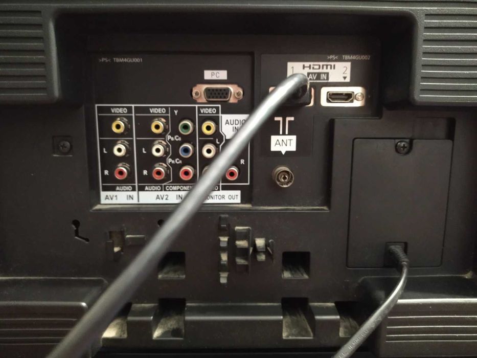 Продаю Телевизор Panasonic TX-R32LX80 (32дюйма).