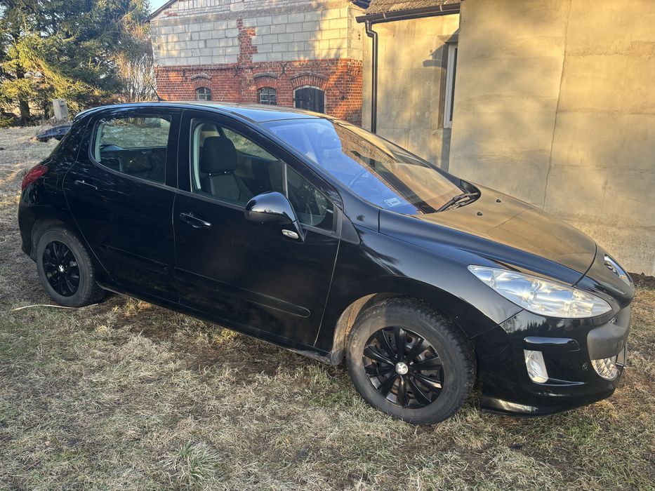 Peugeot 308  1,6 benzyna