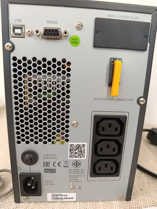 Profesjonalny Zasilacz  awaryjny UPS Schneider SRVS 1000VA 230V